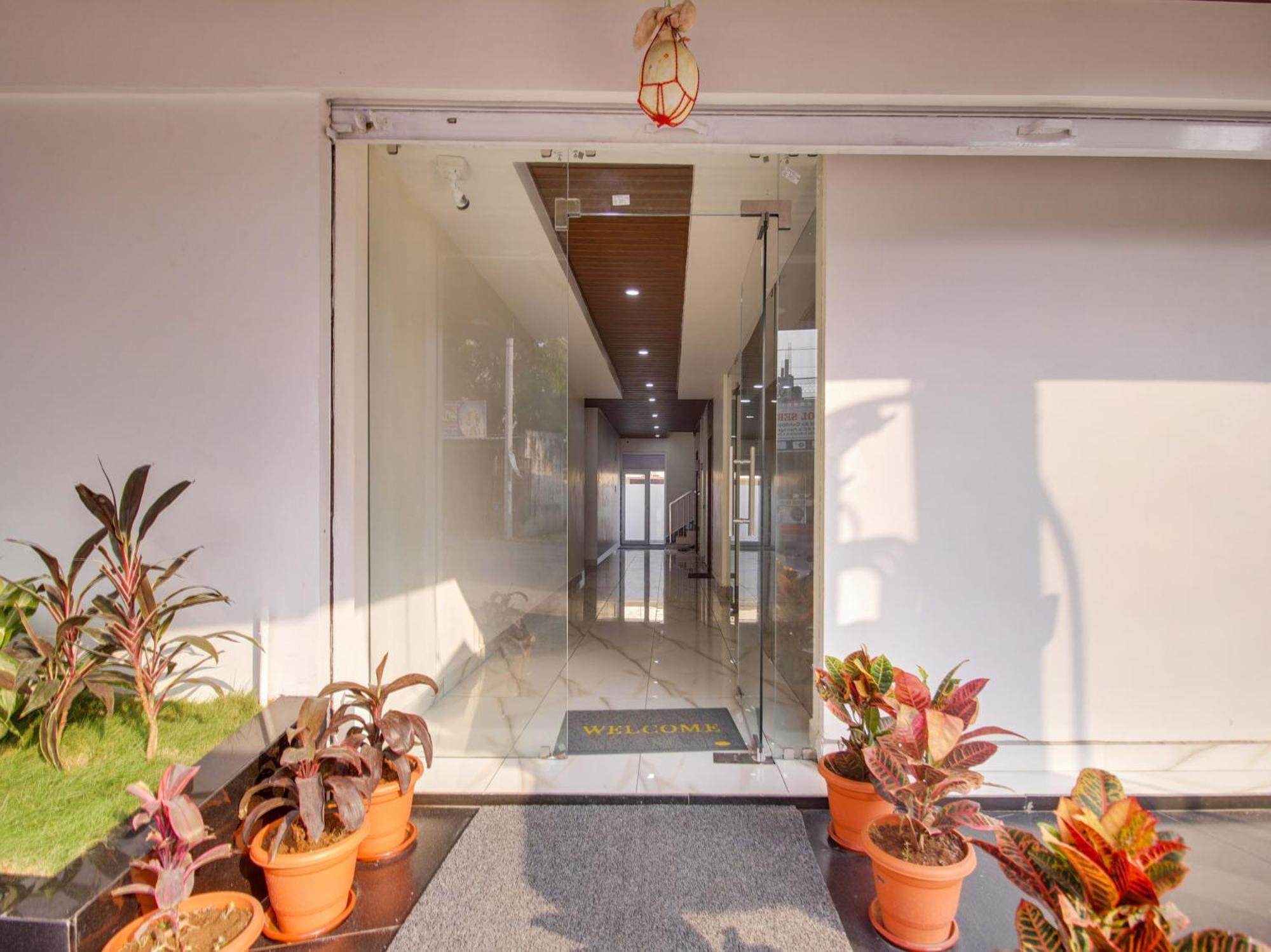 Hotel O Rr Residency Khammam Zewnętrze zdjęcie